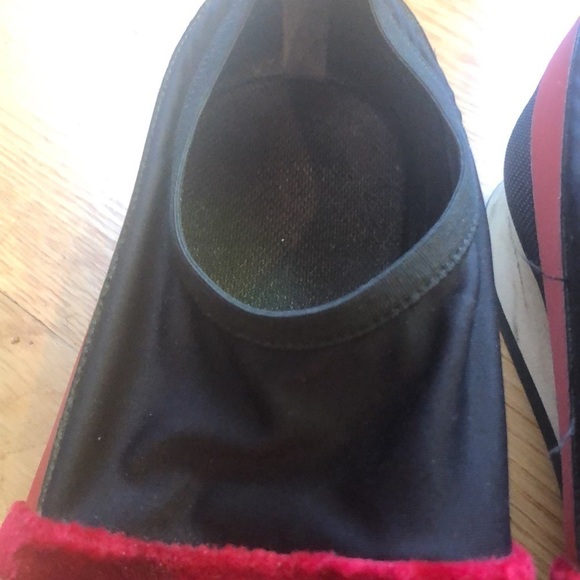 Fendi Slip On Flats, Black, Size 39 in Good Used Condition - Picture 3 of 13